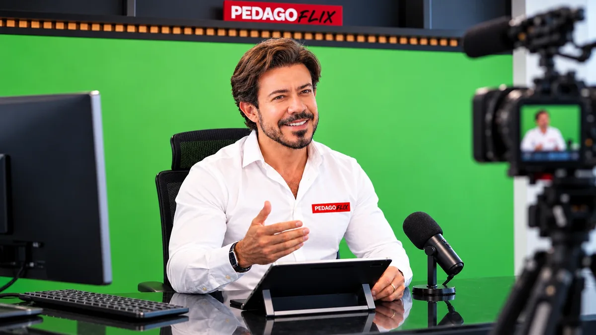 Professor Alonso no estúdio da Pedagoflix